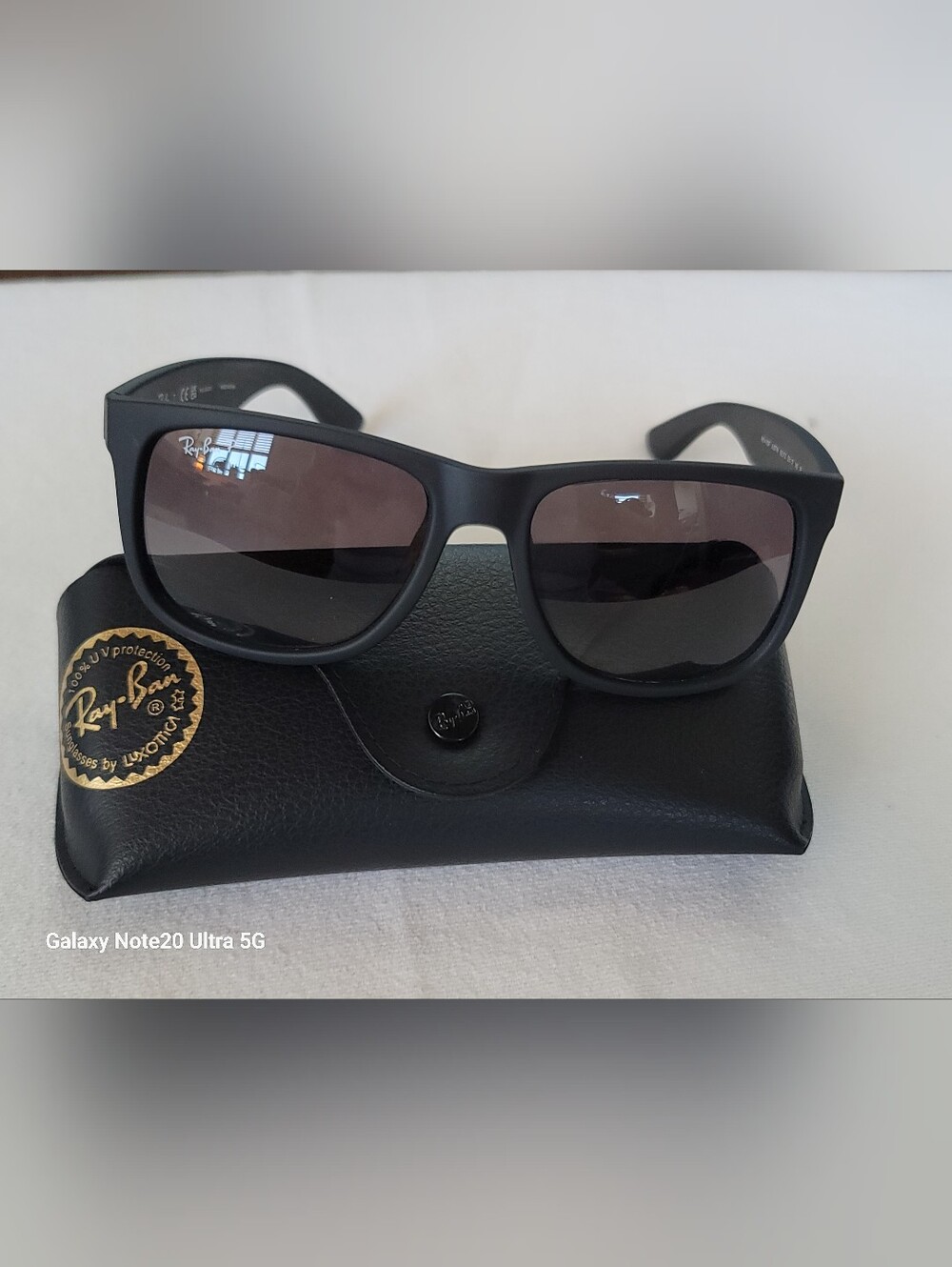 Ray-Ban Unisex Polarized Matte Black Frame Sunglasses with Dark Gray Lenses